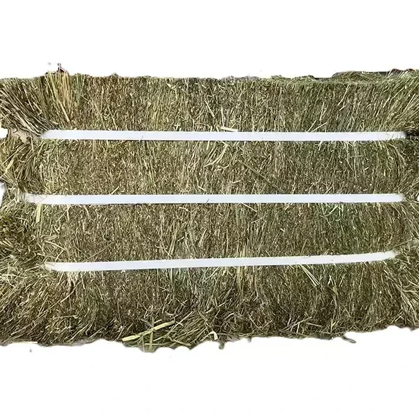 Balla di fieno di prateria da 350 kg / Ordine minimo di 5 balle